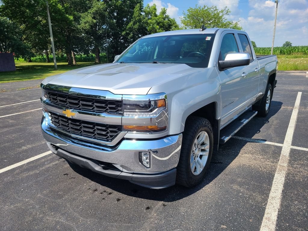 2018 Chevrolet Silverado 1500 — interior view